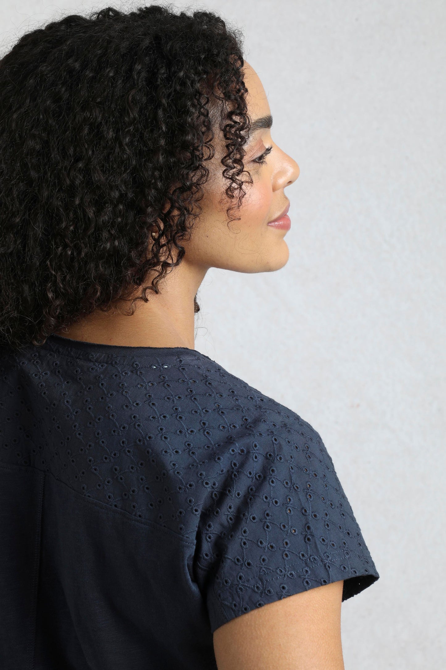 Pernille Cutaway Tee Navy