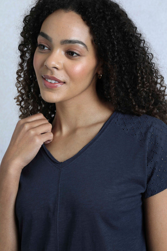 Pernille Cutaway Tee Navy
