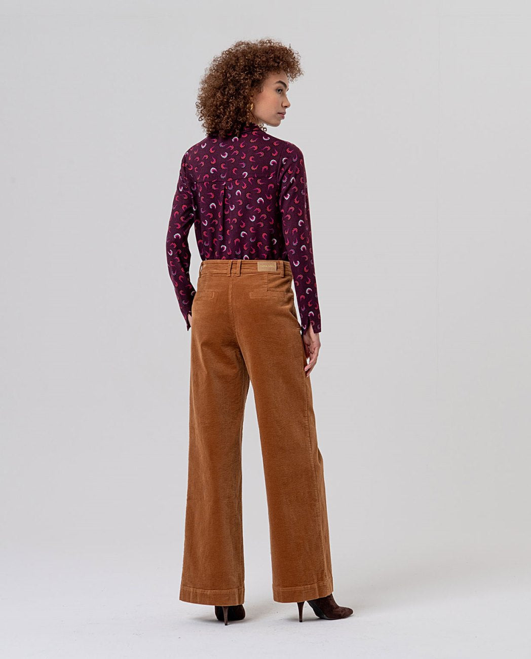 Surkana Wide-leg trousers with patch pockets Toffee