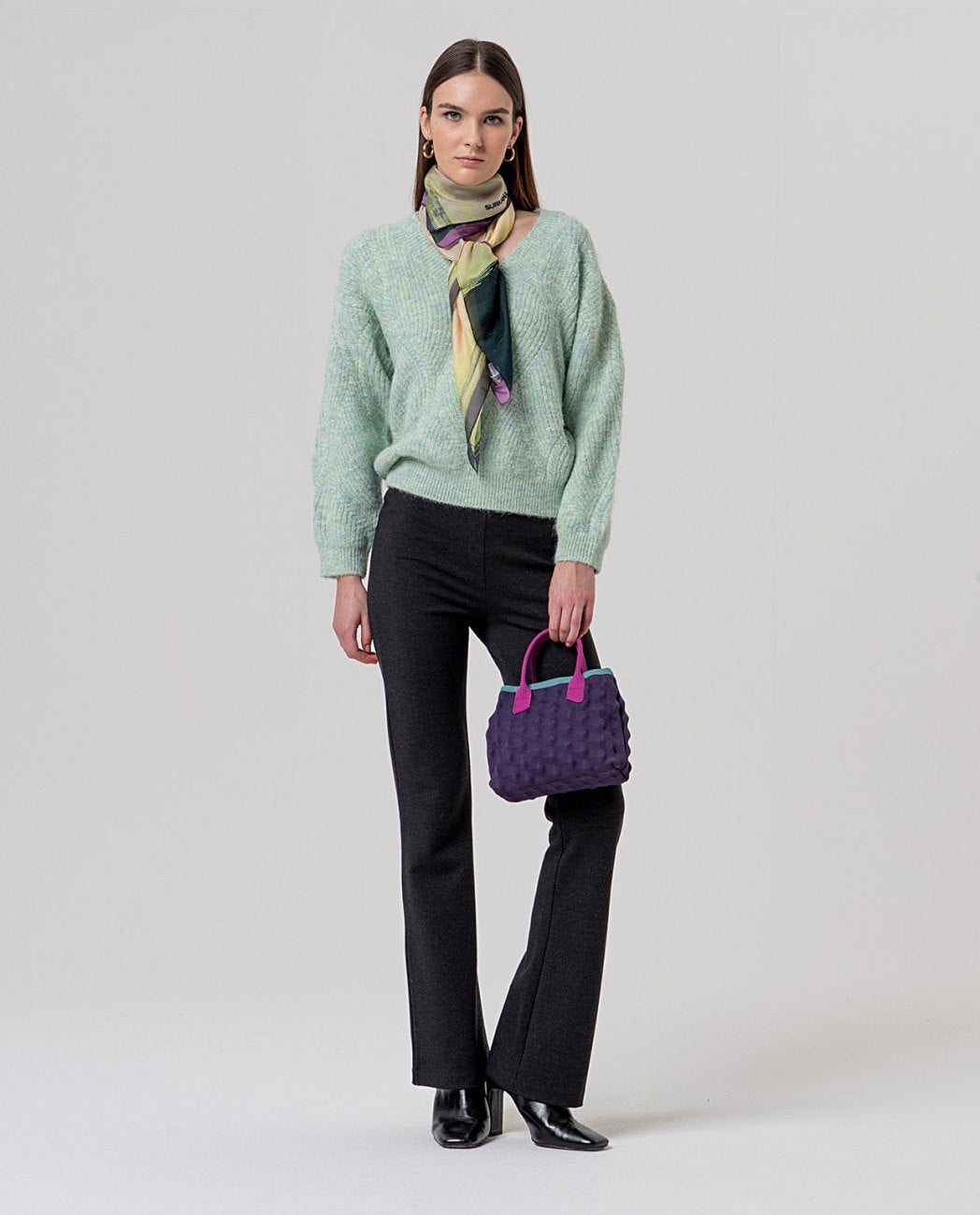 Surkana Cable-knit v-neck sweater Apple Green