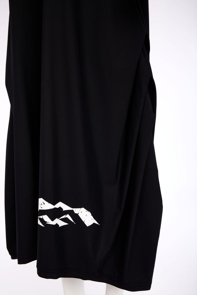 Naya Round Neck Dress With Wave Placement