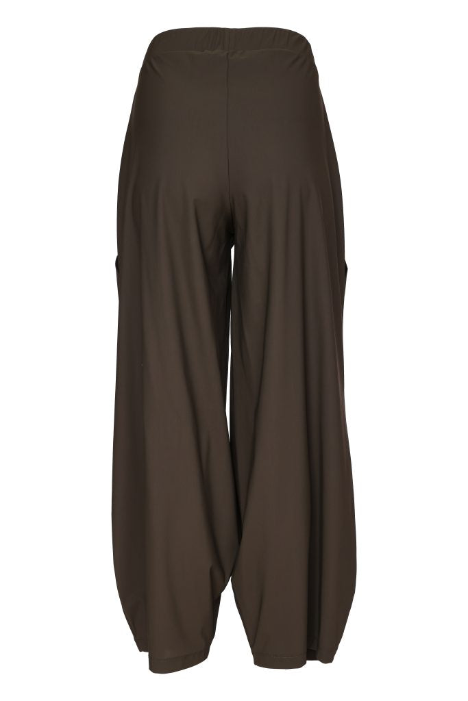 Naya Shaped Trouser With Tucks At Front Thyme
