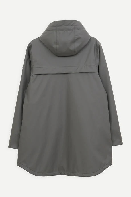 Tanta Snow Coat- Magnet