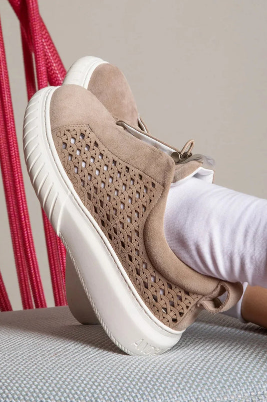 Andia fora Libi Giglio Suede Chunky Sneaker