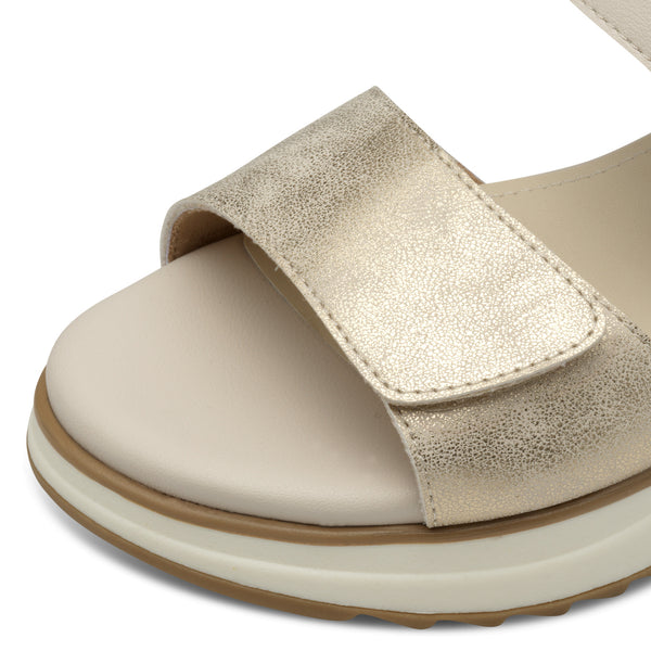 S.Oliver Wedge Sandal- Champagne
