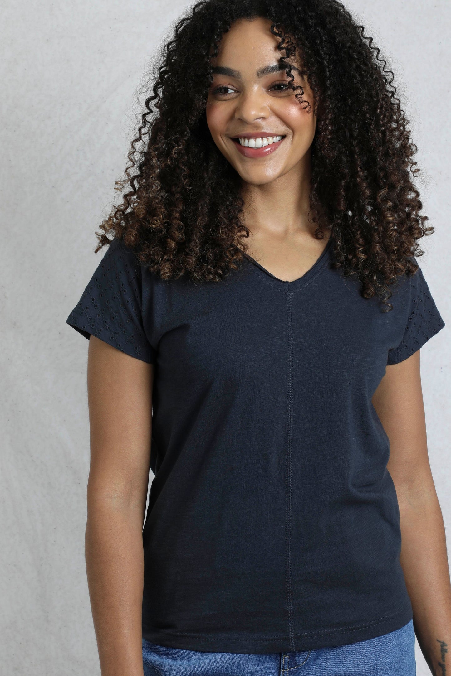 Pernille Cutaway Tee Navy