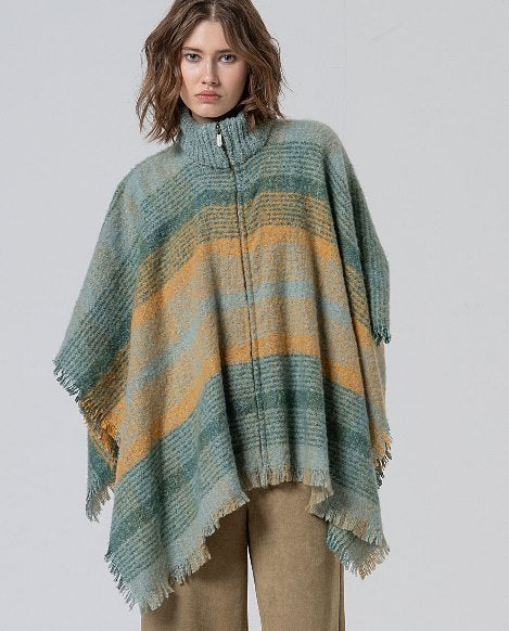 Surkana Plaid Poncho with Zipper Blue