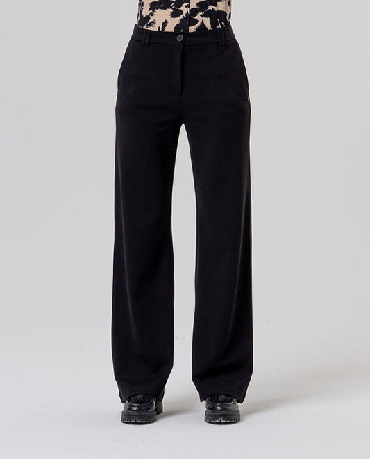 Surkana Straight-leg trousers Black
