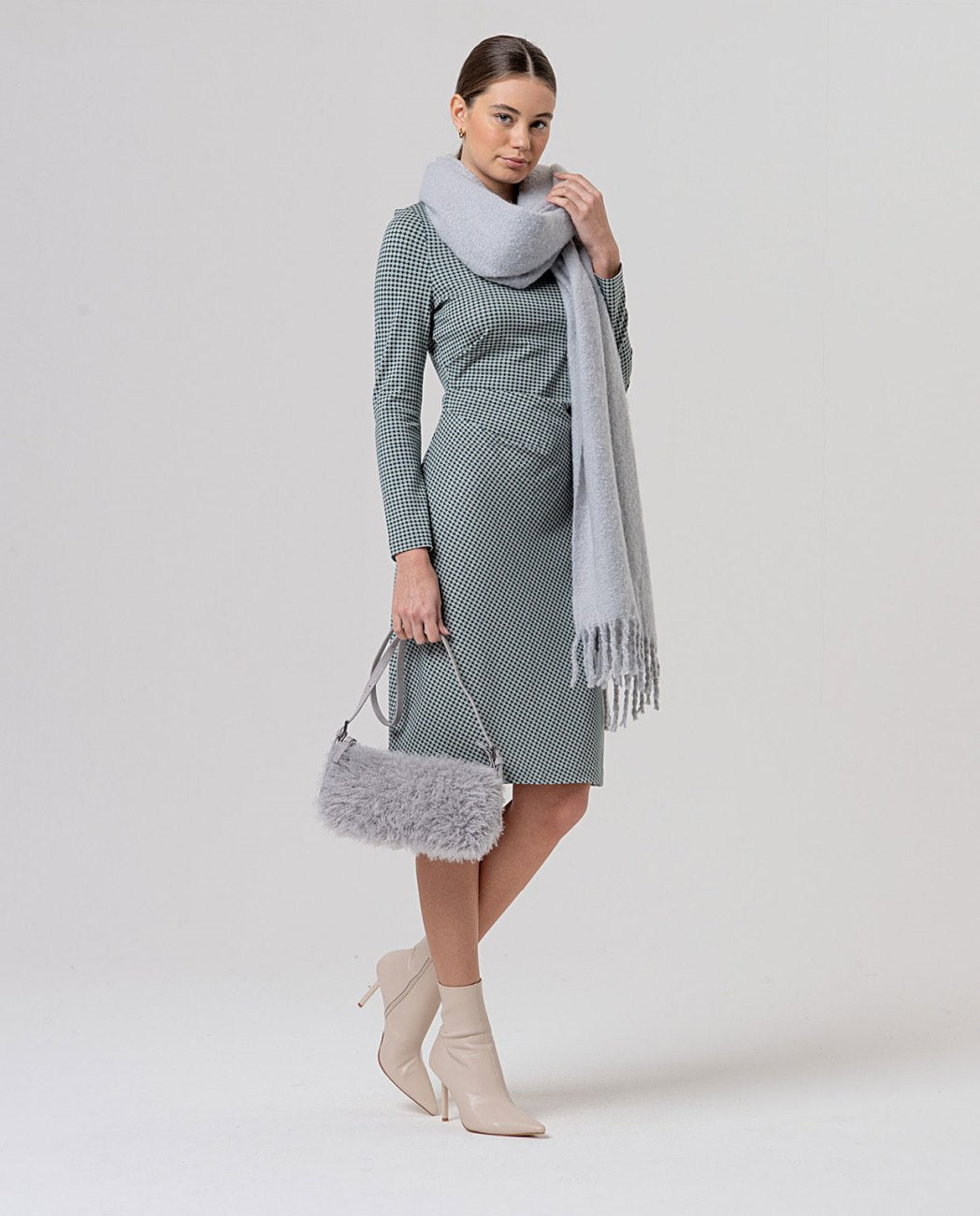 Surkana Boat neck midi dress Grey