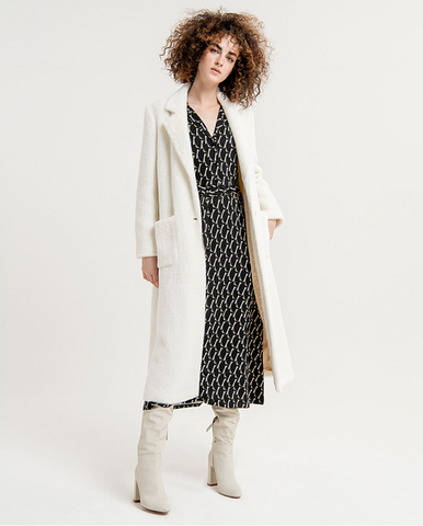 Surkana Fitted long coat with lapels,White