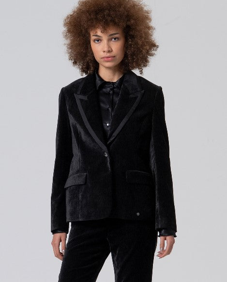 Surkana Velvet Blazer Black
