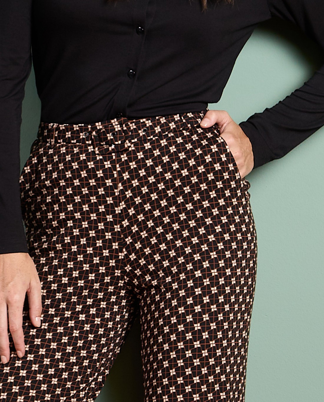 Surkana Flare pants with printed belt Black