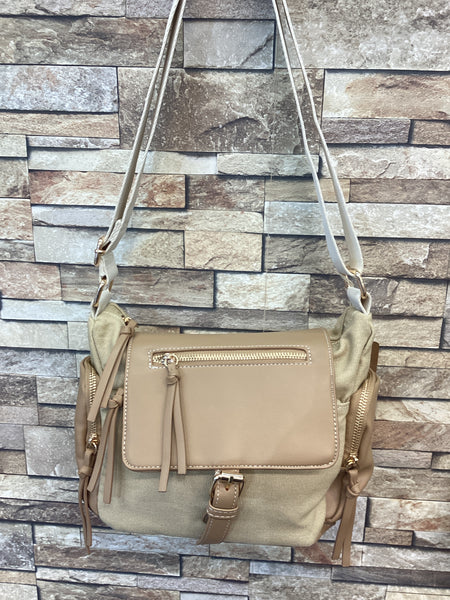 Multi Pocket Bag