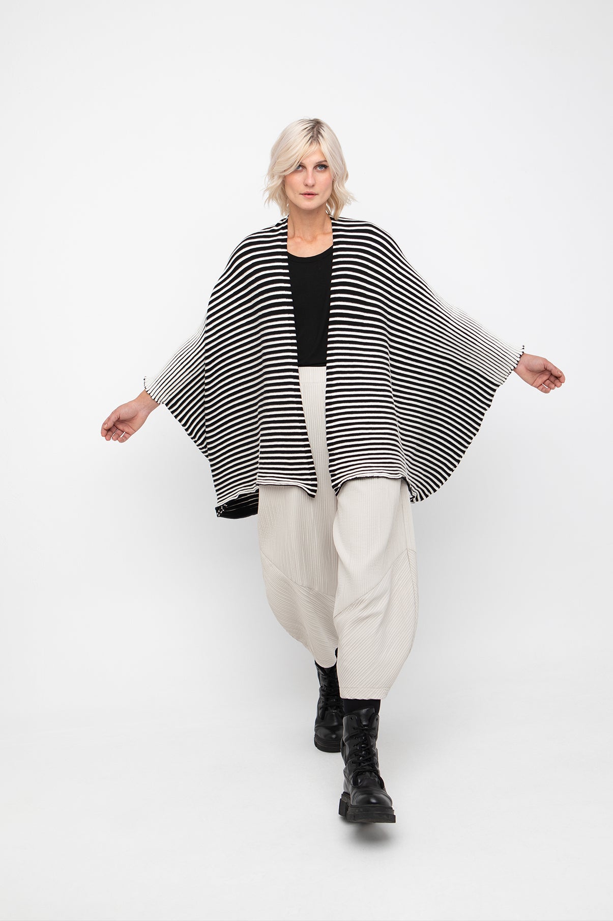 Ozai N Ku Crinkle Trousers ICE