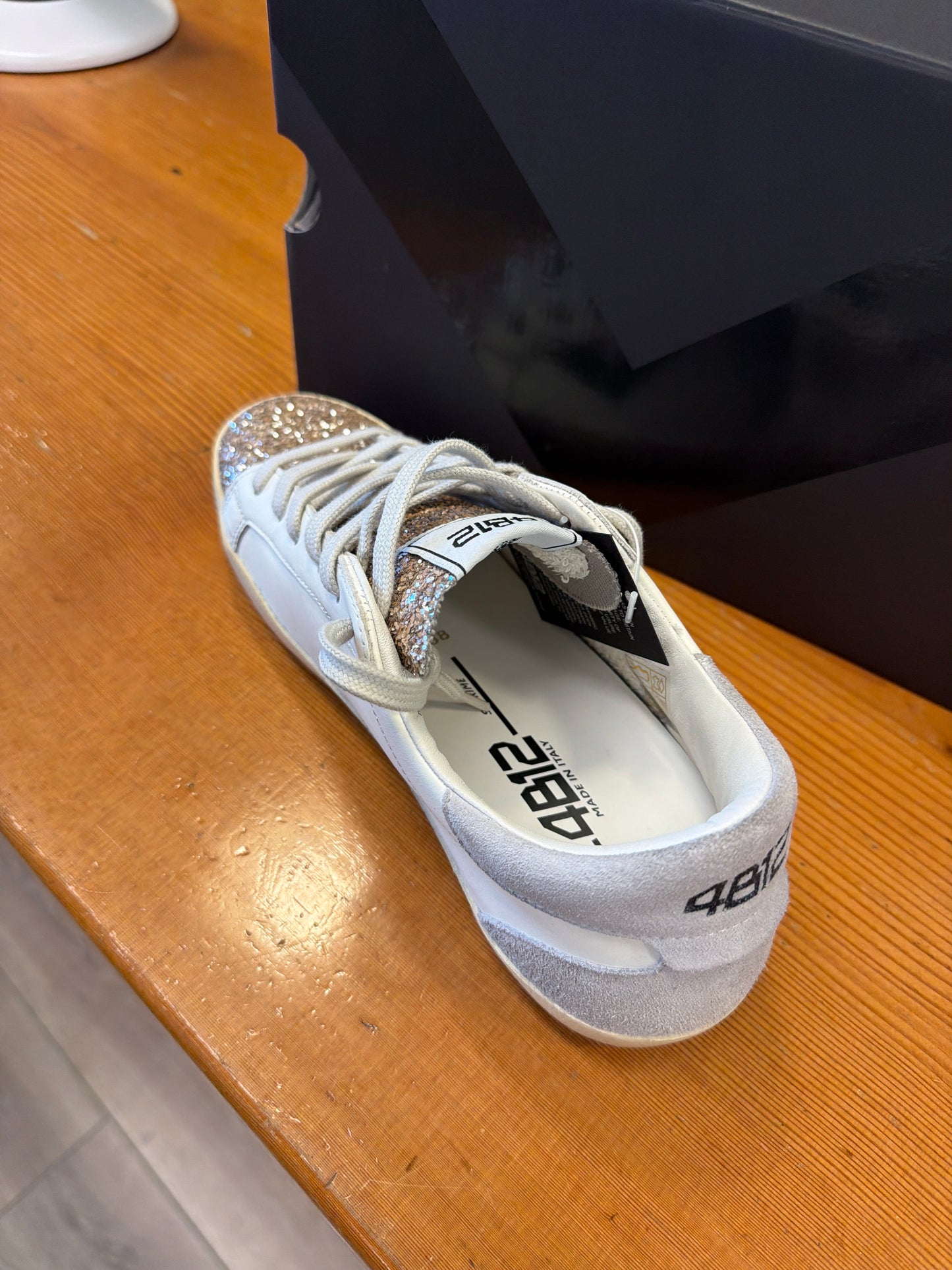 4B12 Supreme Gold Glitter Trainer