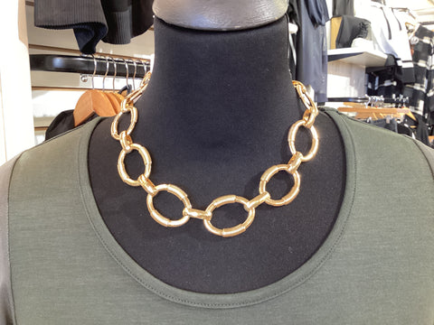 Short Chain Necklace Gold