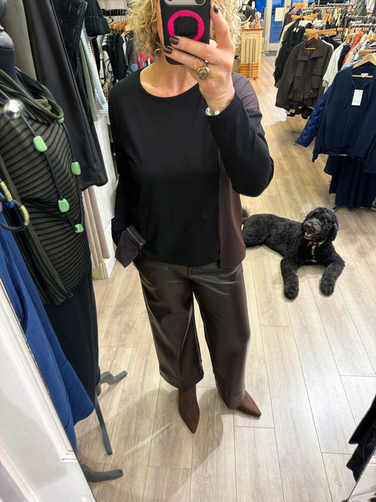 Naya Top With Contrast Zip Choko