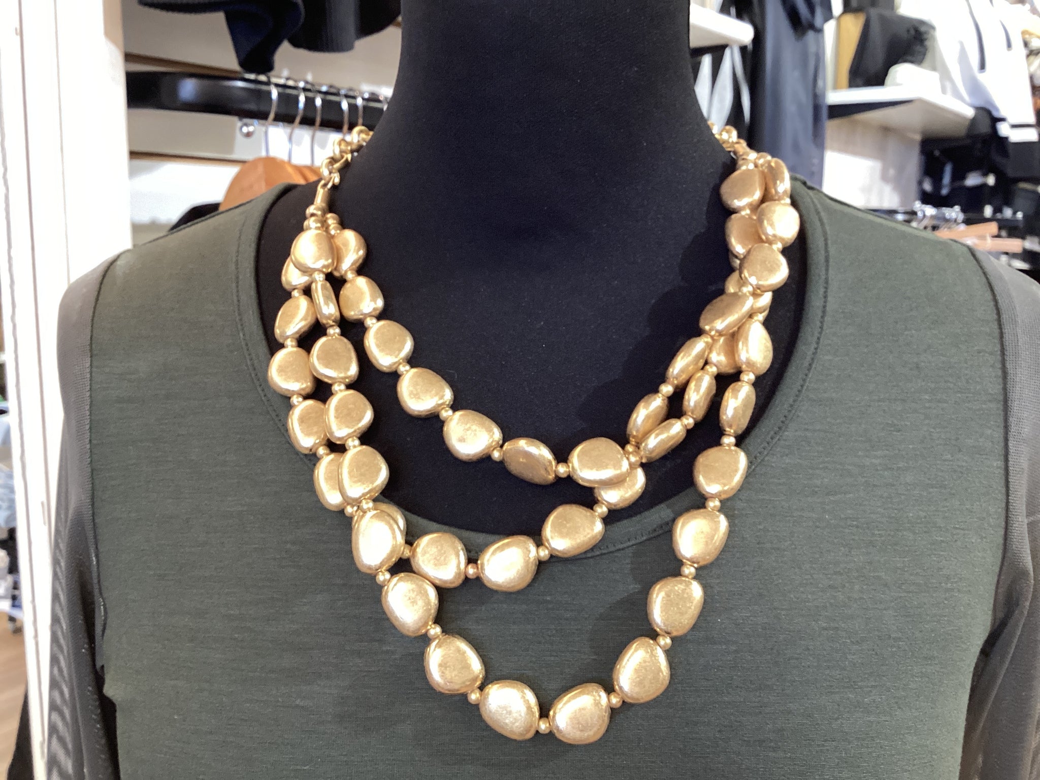 Triple Layer Short Necklace Gold