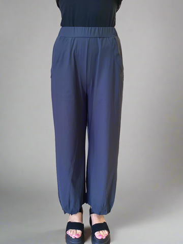 Naya Trousers With Pin Tuck Hem-Anthracite