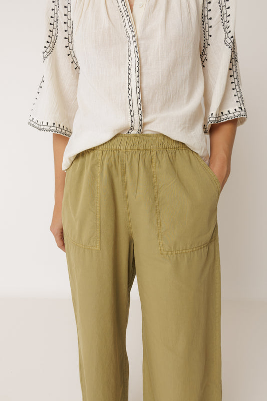 Indi & Cold Straight Poplin Trousers Apple