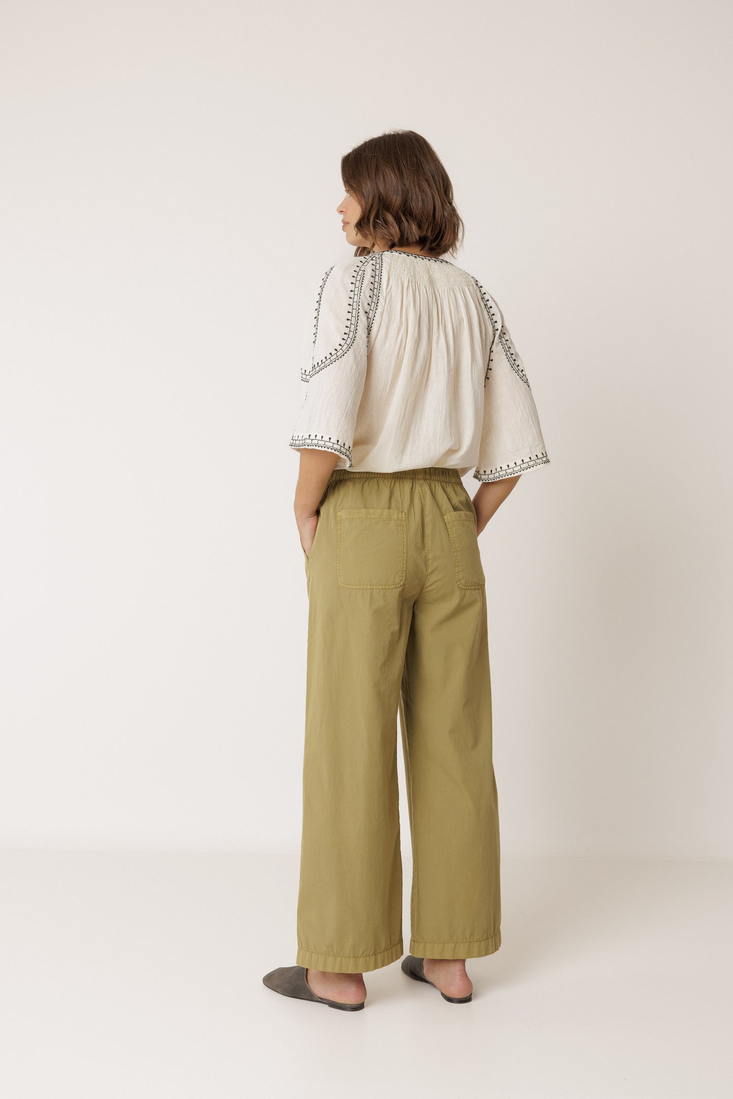 Indi & Cold Straight Poplin Trousers Apple