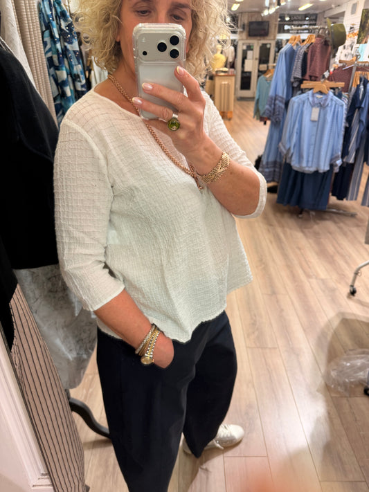 NEIRAMI 3/4 Sleeve Blouse