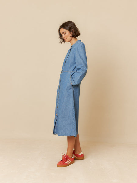 INDI & COLD WASHED-EFFECT DENIM DRESS