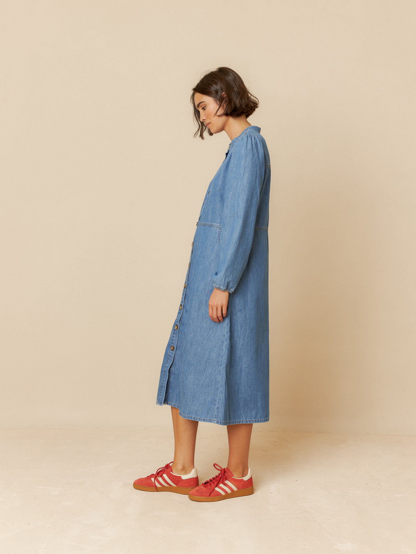 INDI & COLD WASHED-EFFECT DENIM DRESS