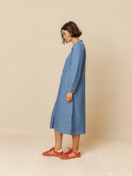 INDI & COLD WASHED-EFFECT DENIM DRESS