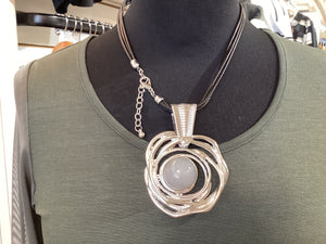 Rose Short Necklace Silver