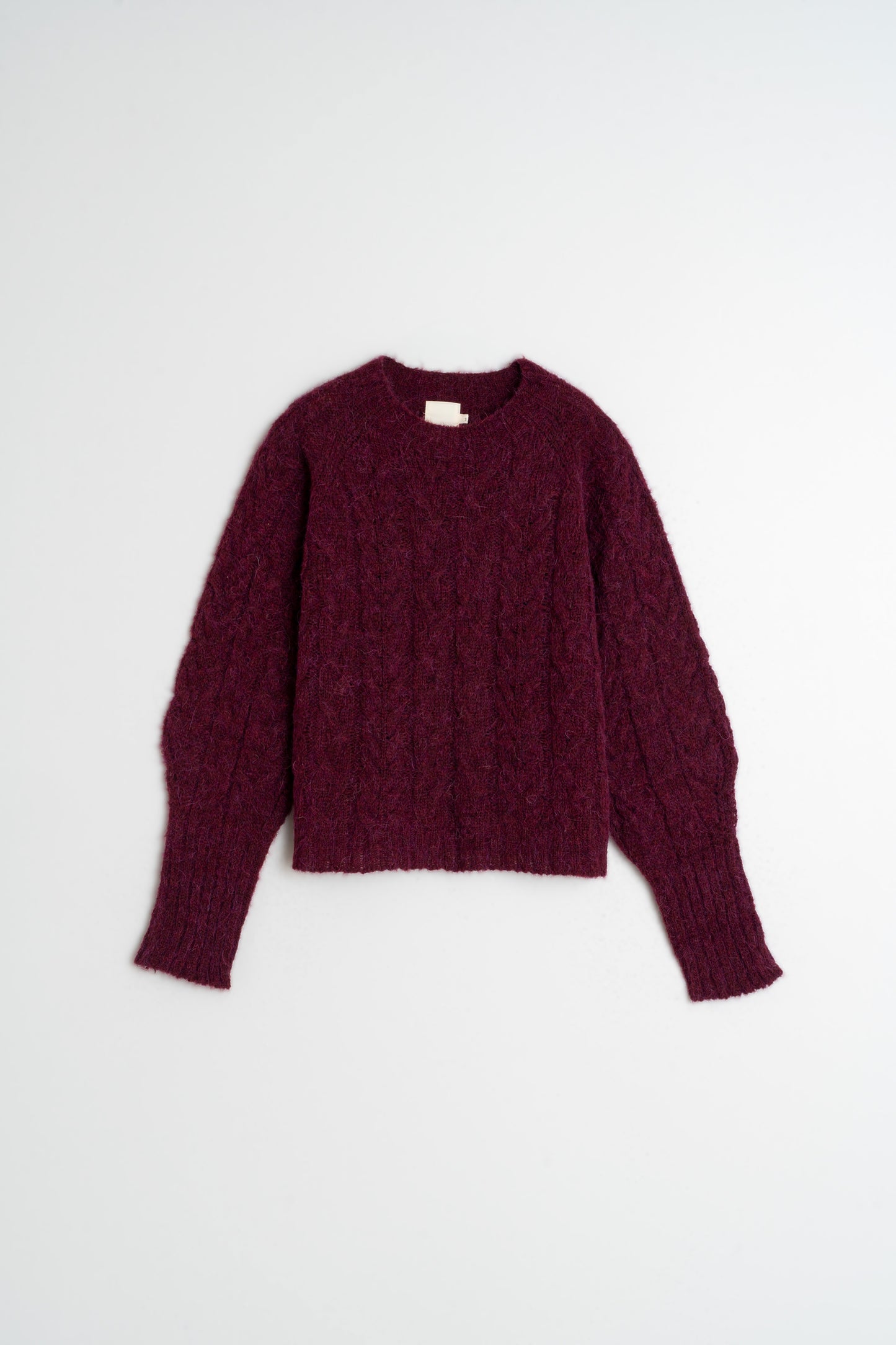 Indi & Cold CABLE-KNIT CROP SWEATER Wine