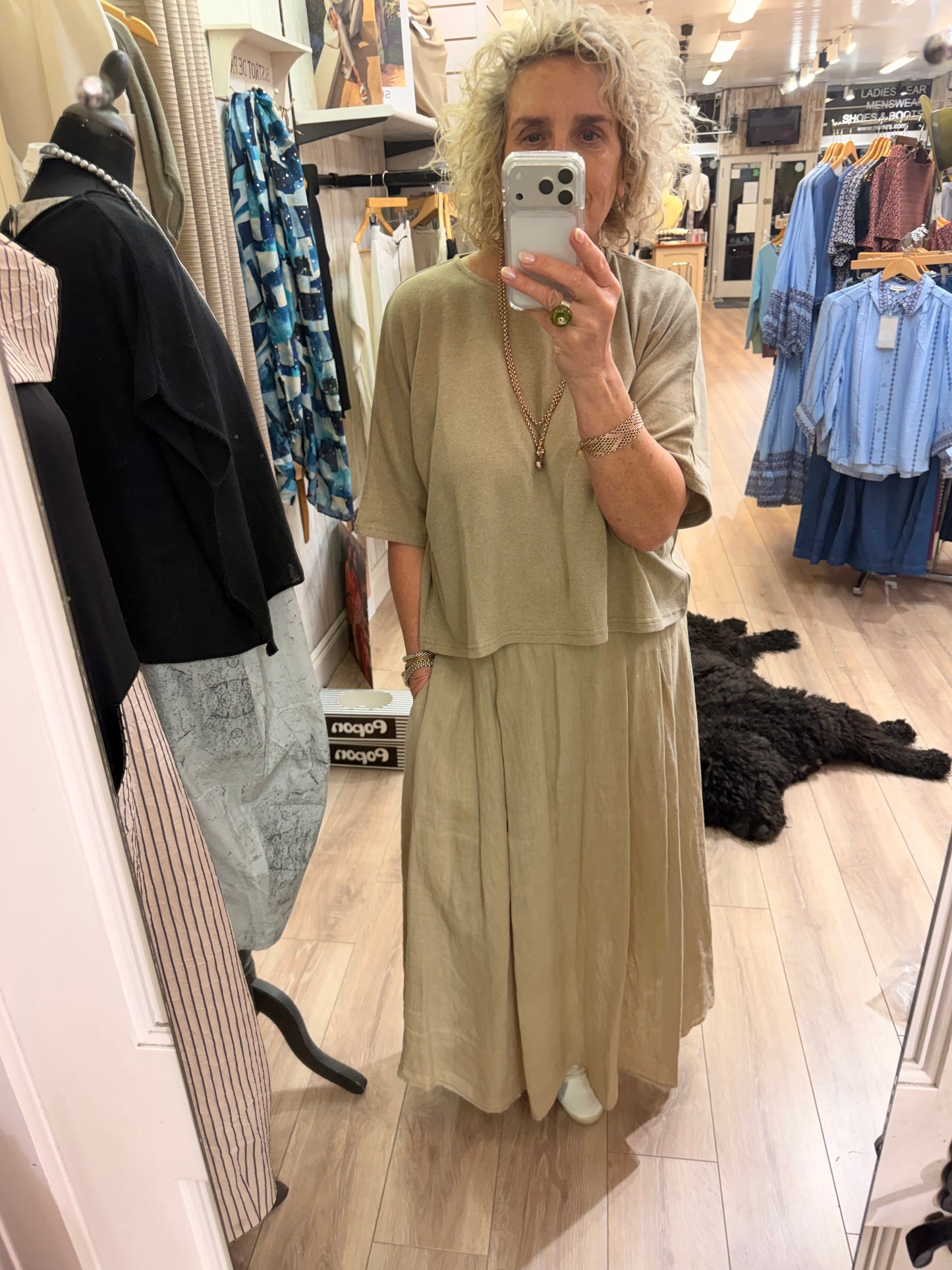 Neirami Long Linen Skirt