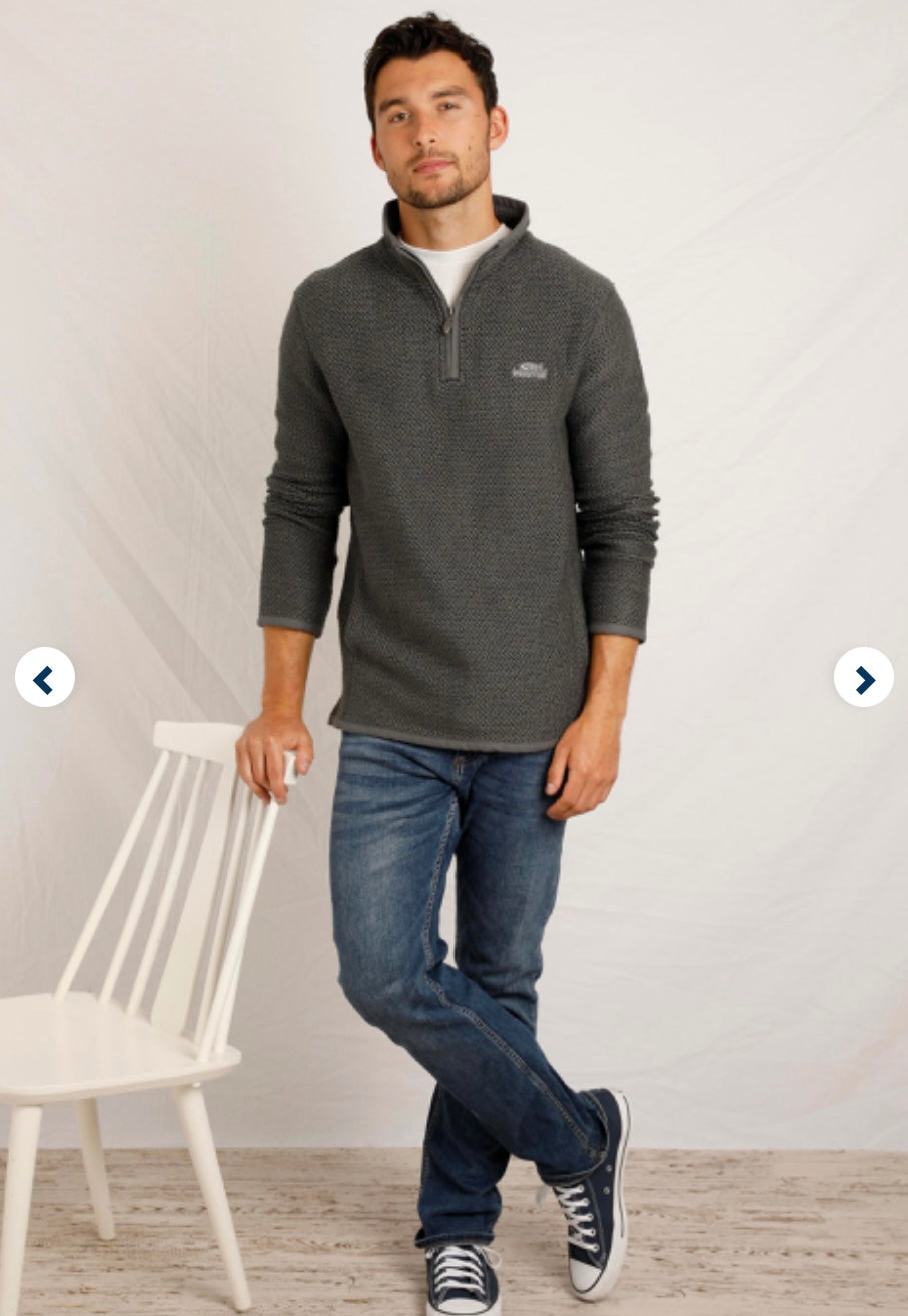Weird Fish 1/4 Zip Stern Macaroni- Dark Grey