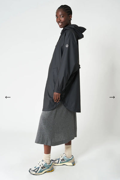 Tanta Sky Raincoat-Black