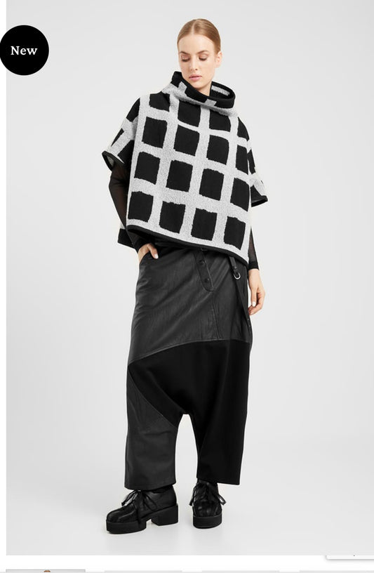 Elsewhere Half Sleeve Top Reversable