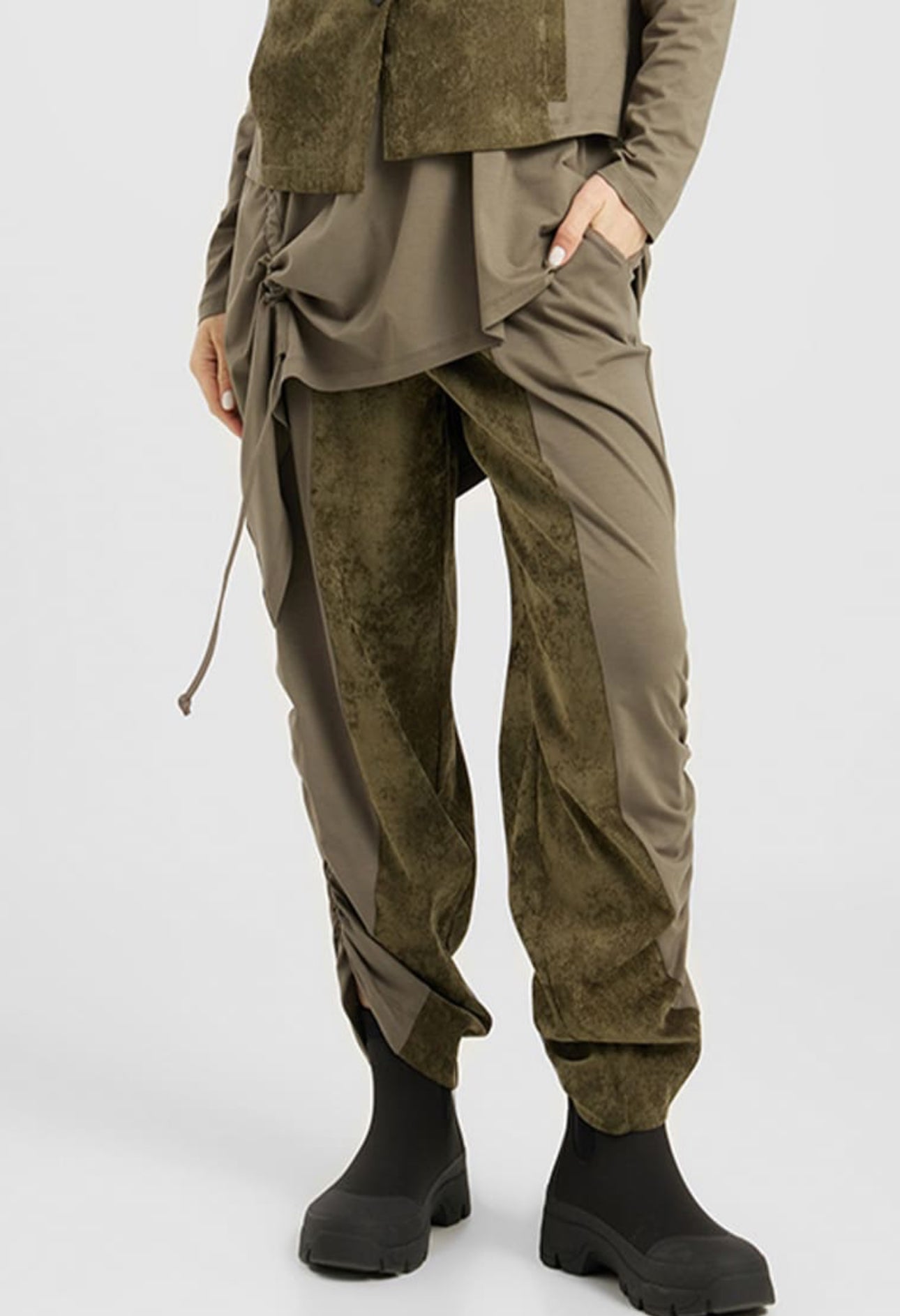 Elsewhere Draped Detail Trouser Green