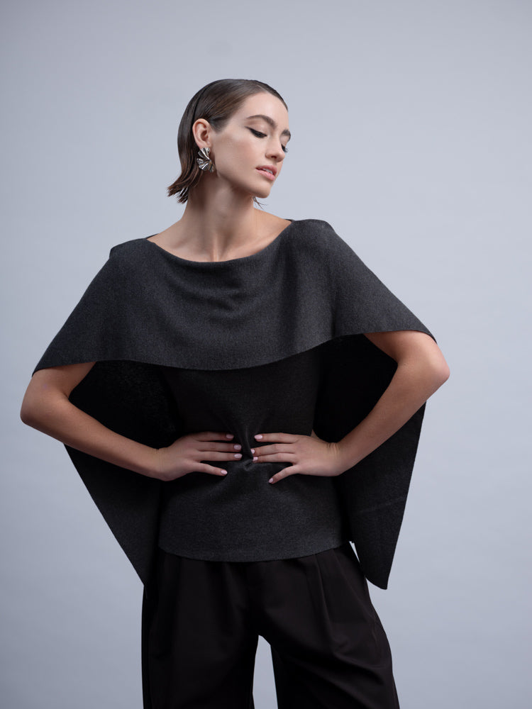 HAAKO Sleeveless Overlay Sweater-Black
