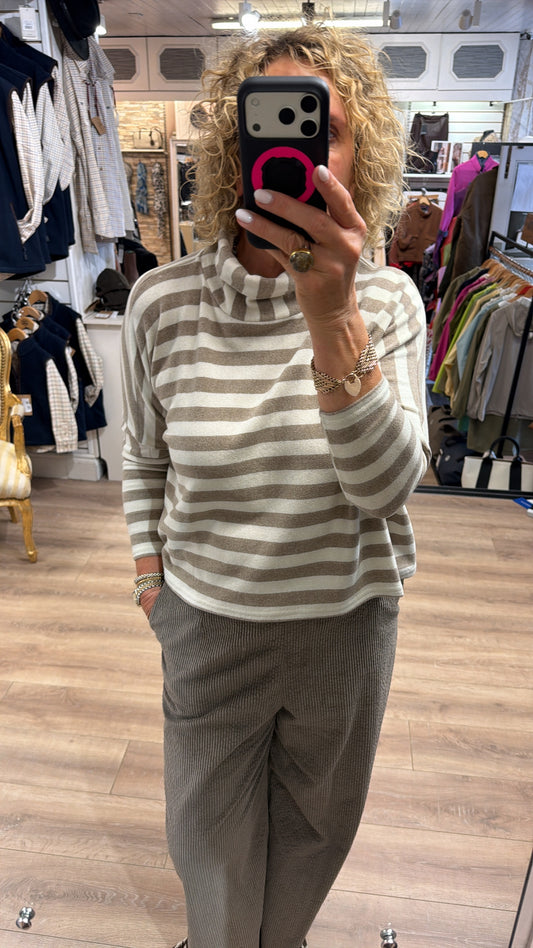 Neirami Wide Trousers