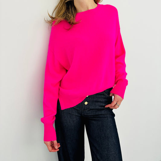 TWNS Aurora Sweater Neon Pink