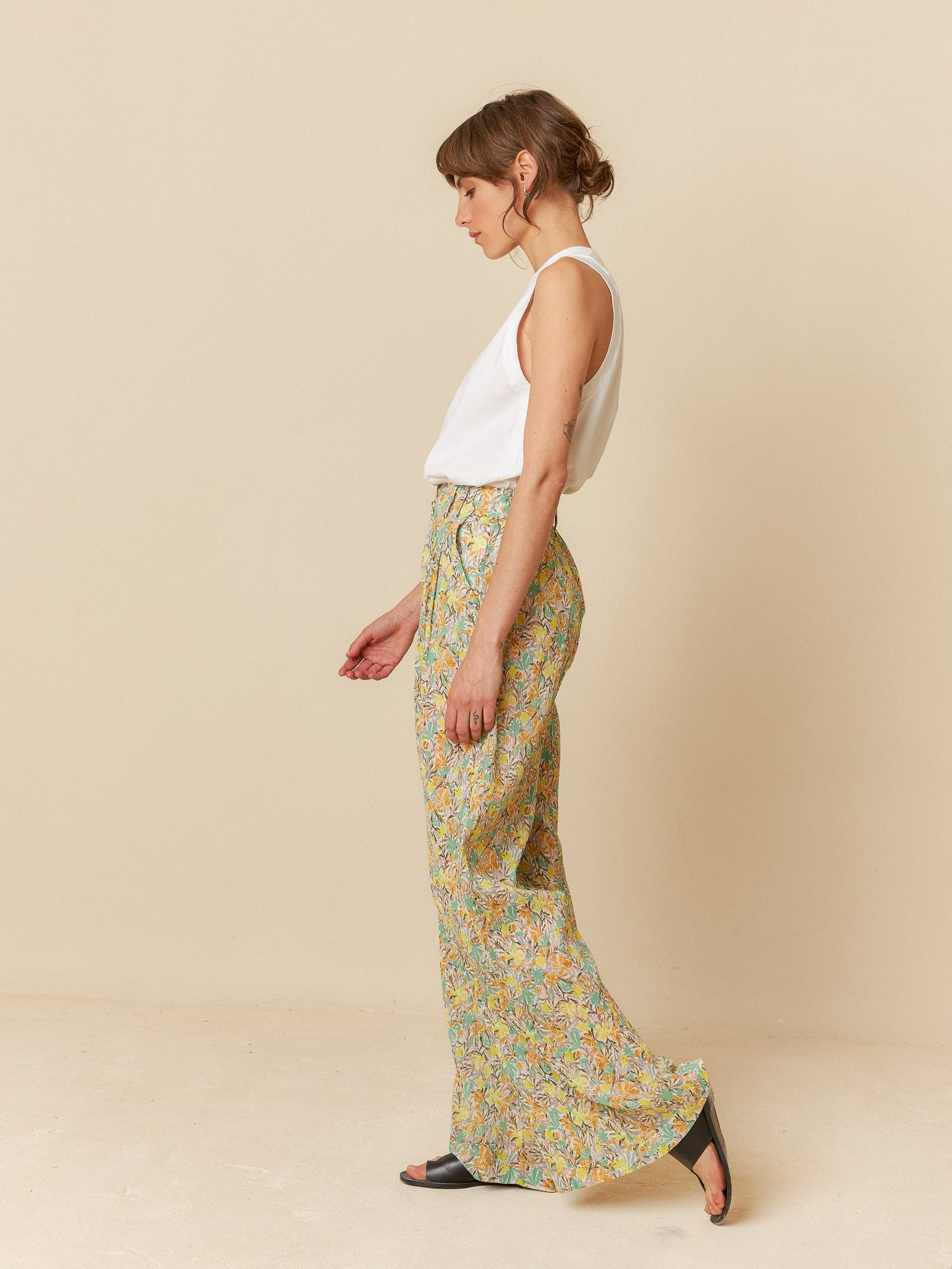 INDI & COLD ELASTIC FLORAL PANTS