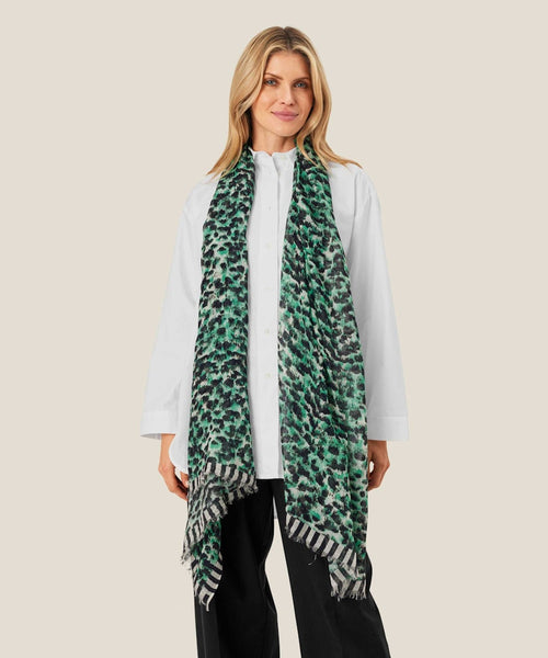 Masai Abenna Scarf Winter Green