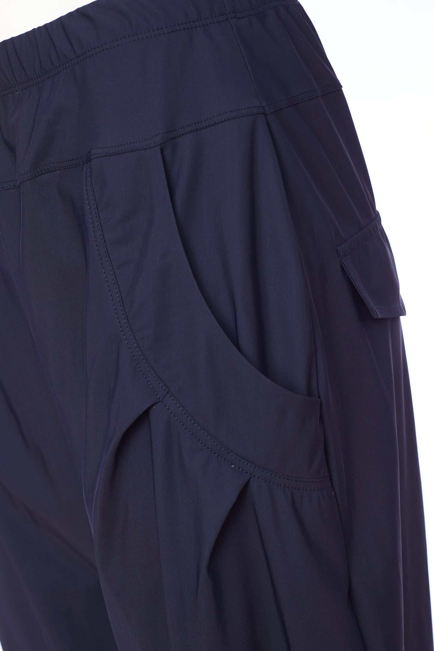 Naya Tuck Trouser- Navy