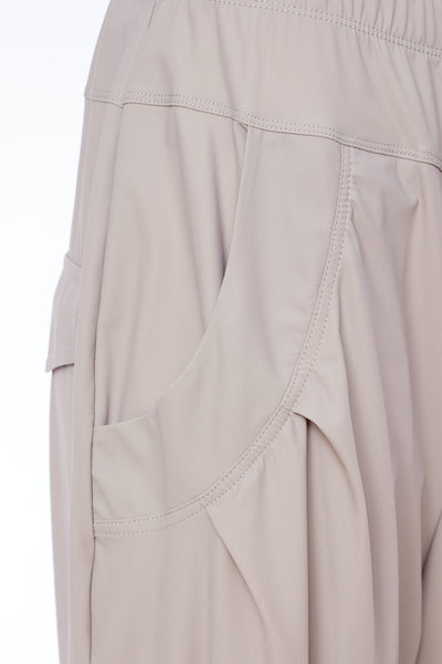 Naya Tuck Trouser- Mink