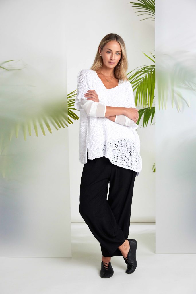 Naya Soft Pull Up Trouser With Lip Effect Black