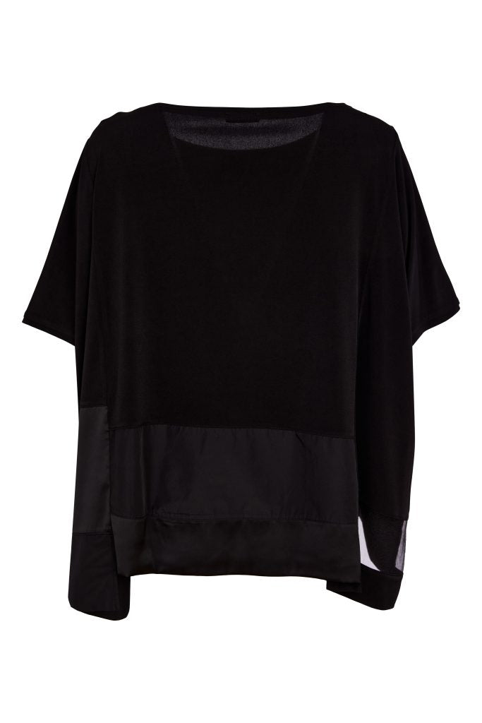 Naya Square Shape Top With Contrast Fabric