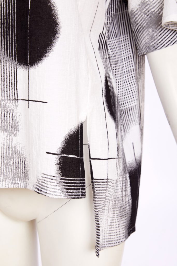 Naya Blurred Faded Spot Print Square Shape Tunic Top