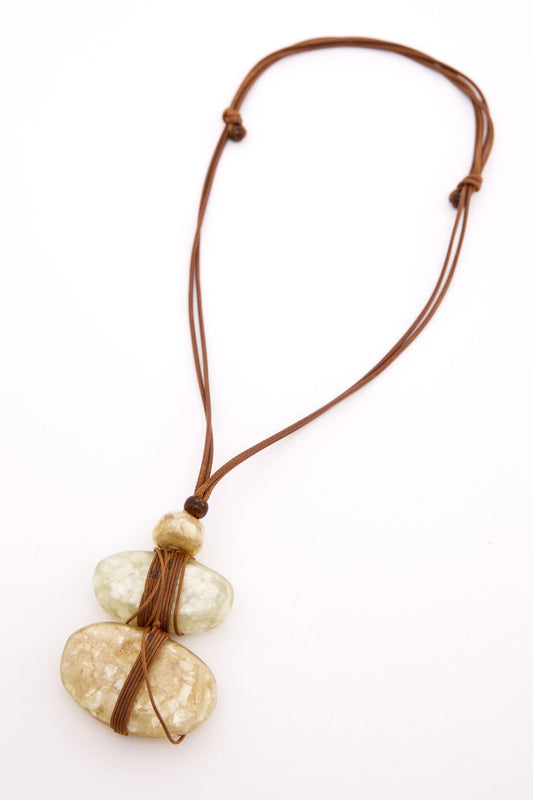 Naya Marble Effect 3 Stone Necklace