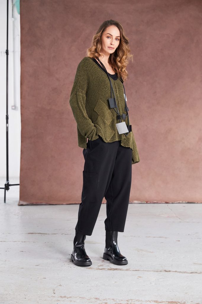 Naya Loose Weave V-Neck Knit Moss