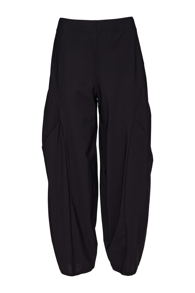 Naya Shaped Trouser With Tucks At Front Black
