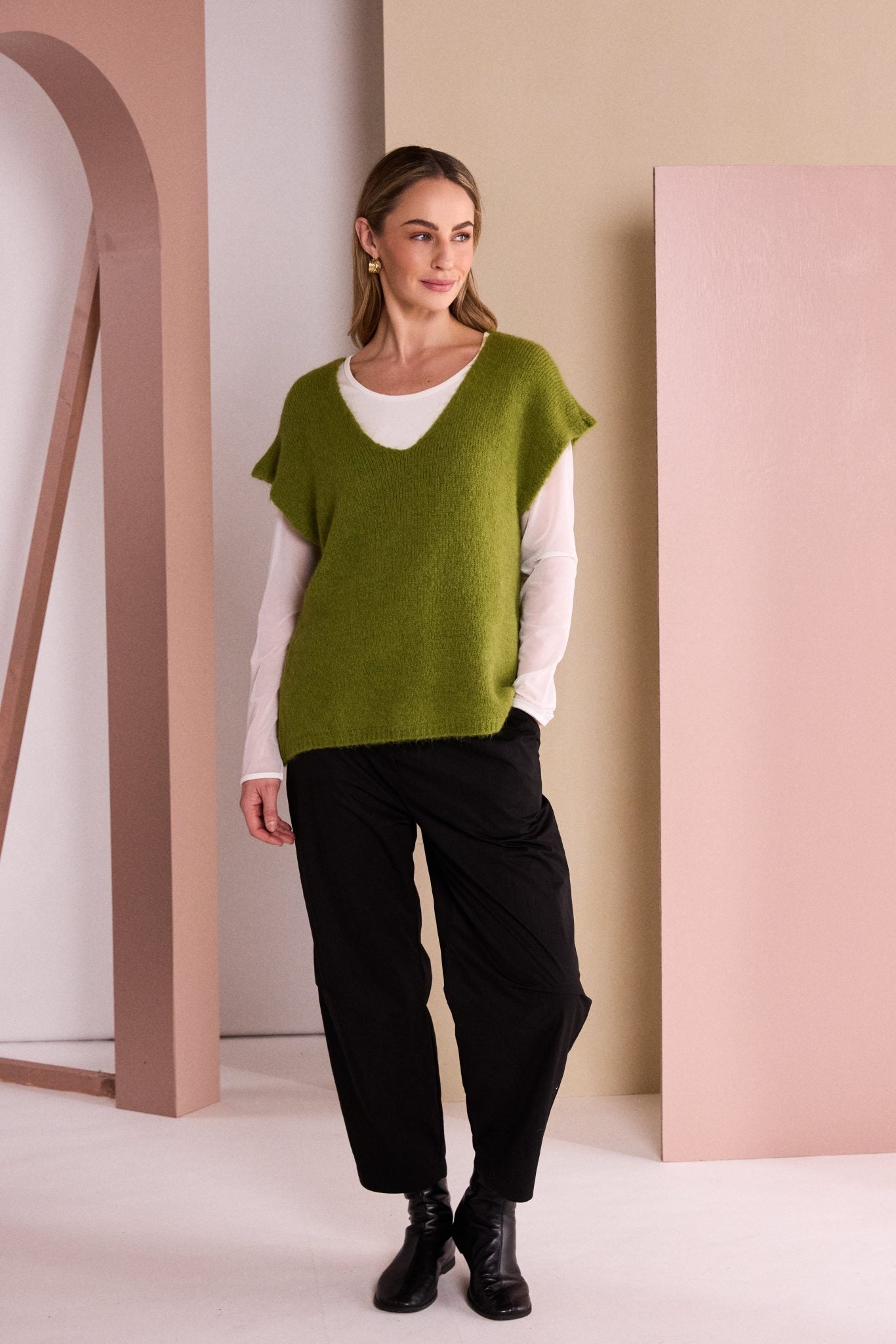 Naya Soft Pull Up Trouser With Side Pocket